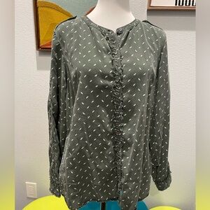 LL Bean Signature | Size 10 | Button Down | Long Sleeve | Military Style | Olive